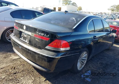 2003 BMW 745Li z USA, uszkodzony, nr VIN WBAGN63463DR09310